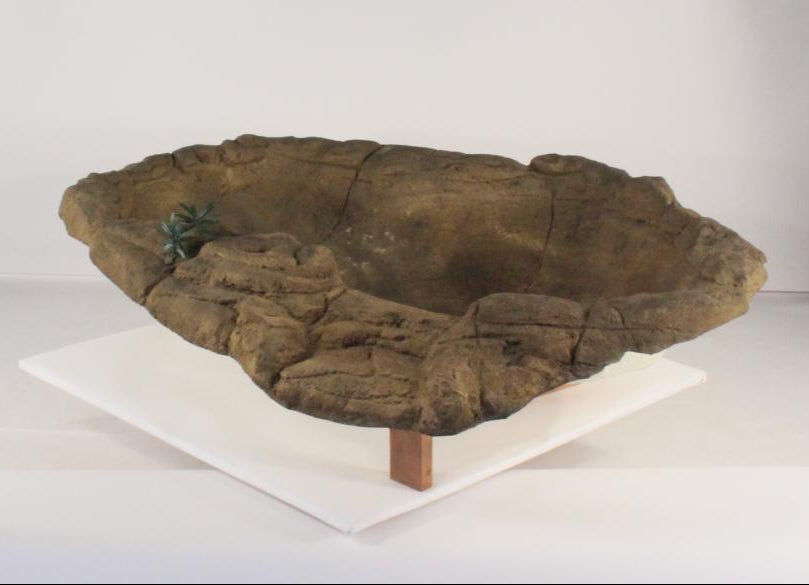 Universal Rocks Medium Rock Pond (Spillway) - MRP-012