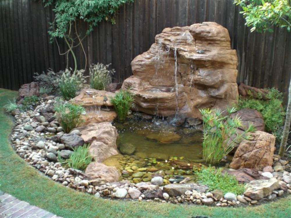 Universal Rocks Large Waterfall - LW-003