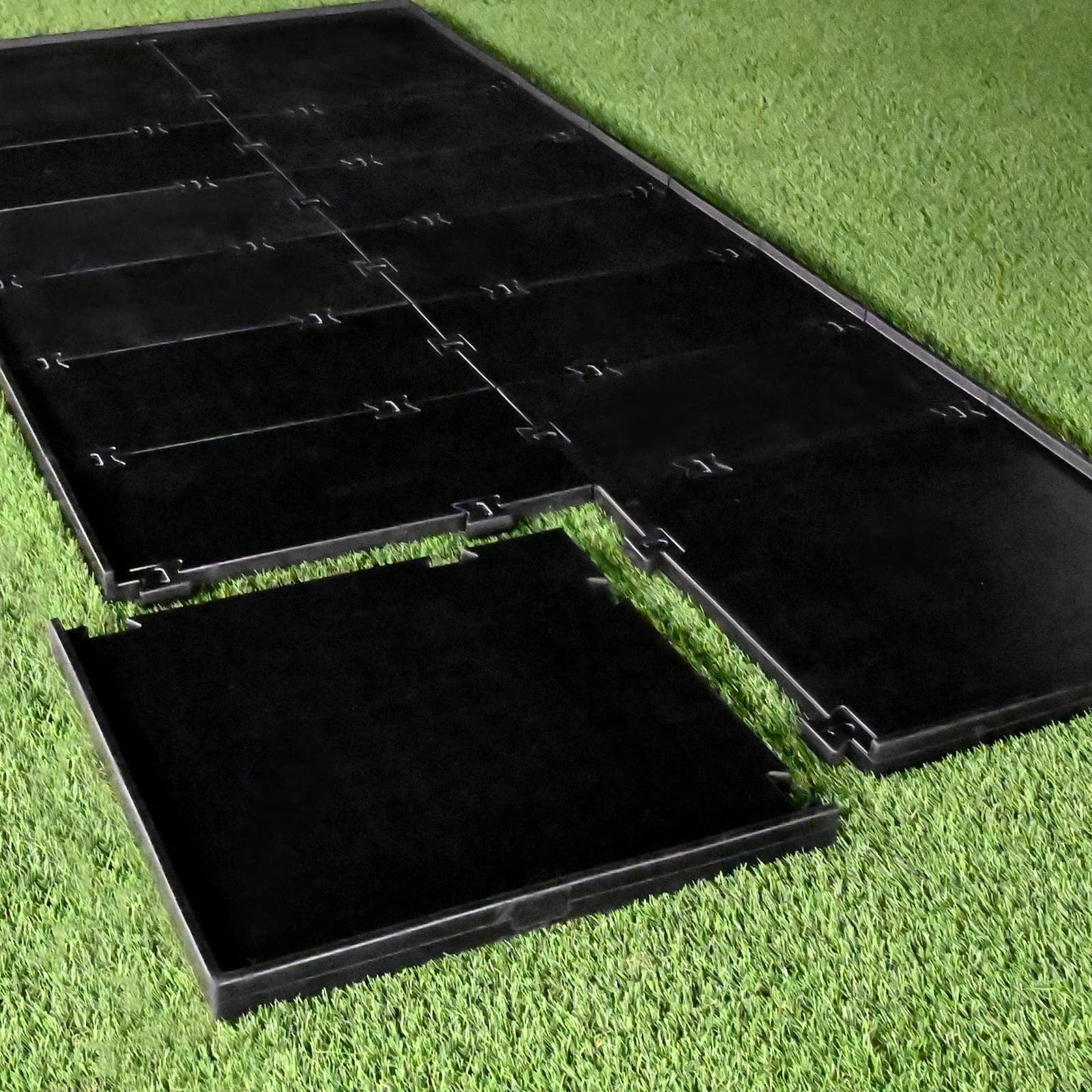 Carl’s Place HotShot™ Golf Mat Base (golf-hitting-mat-base)