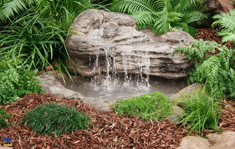Universal Rocks Medium Waterfall - MW-009