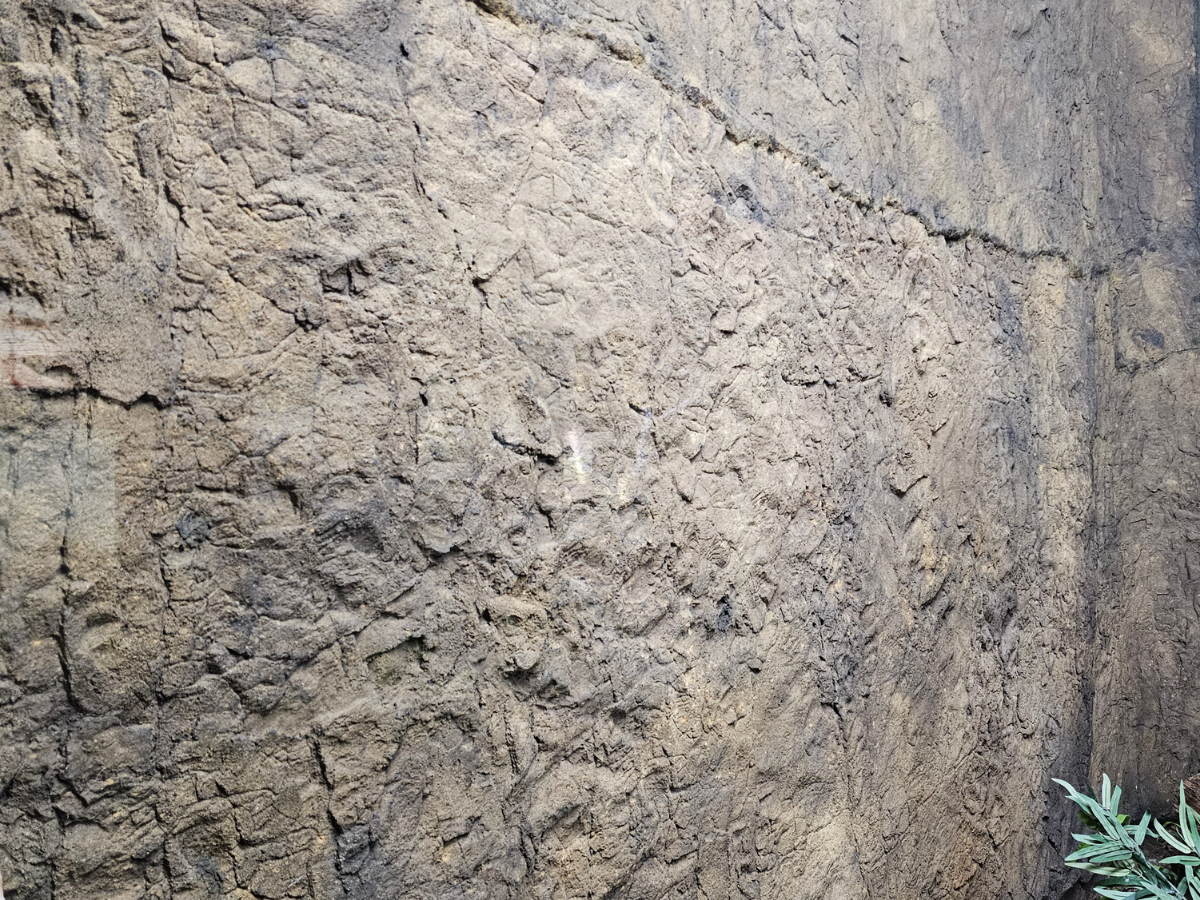 Universal Rocks Rocky Rock Wall Panel 10' x 6' - ROCKY-WALL-PANEL