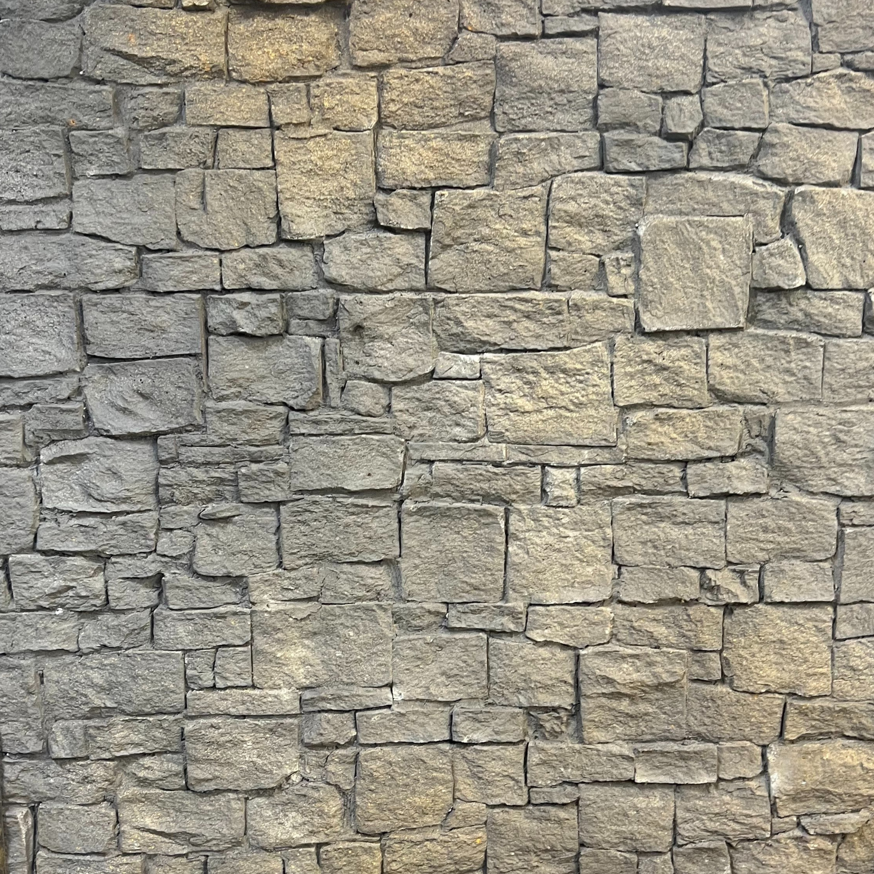 Universal Rocks Cobblestone Rock Wall Panel 16' x 9' - COBBLESTONE-PANEL-LG