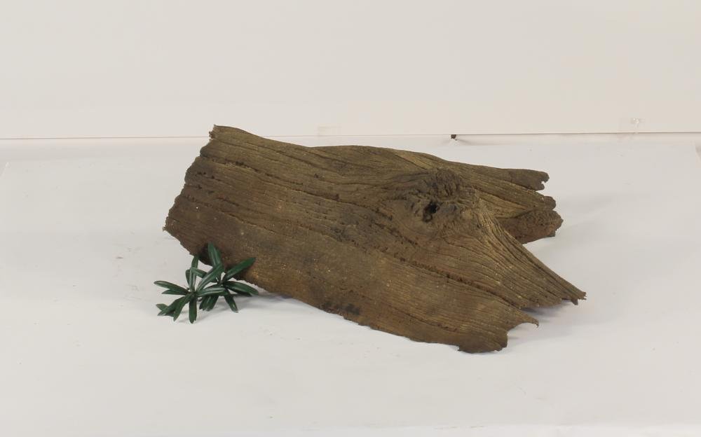 Universal Rocks Floating Log - FL-004