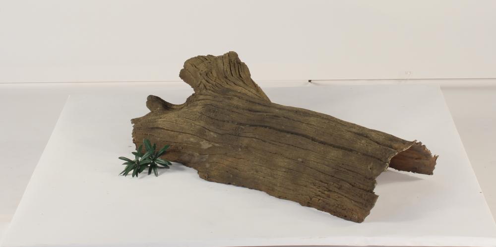 Universal Rocks Floating Log - FL-005