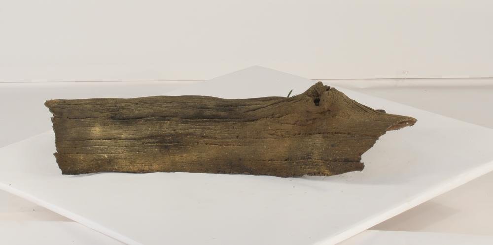 Universal Rocks Floating Log - FL-005