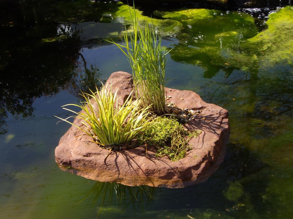 Universal Rocks Floating Rock - FR-007