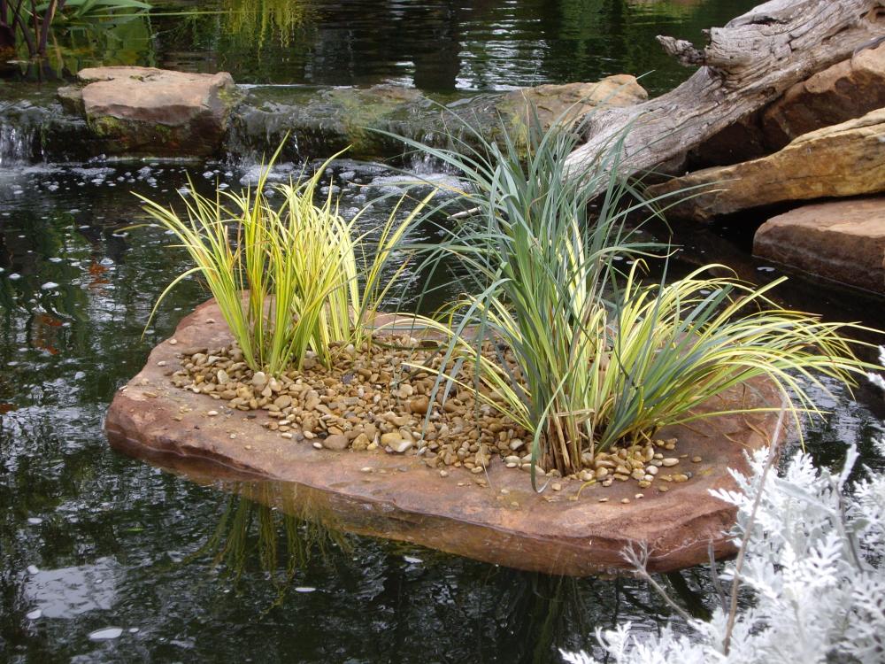 Universal Rocks Floating Rock - FR-008