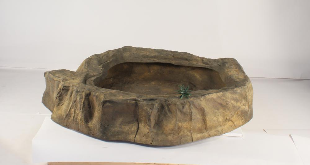 Universal Rocks Medium Patio Pond - MP-003