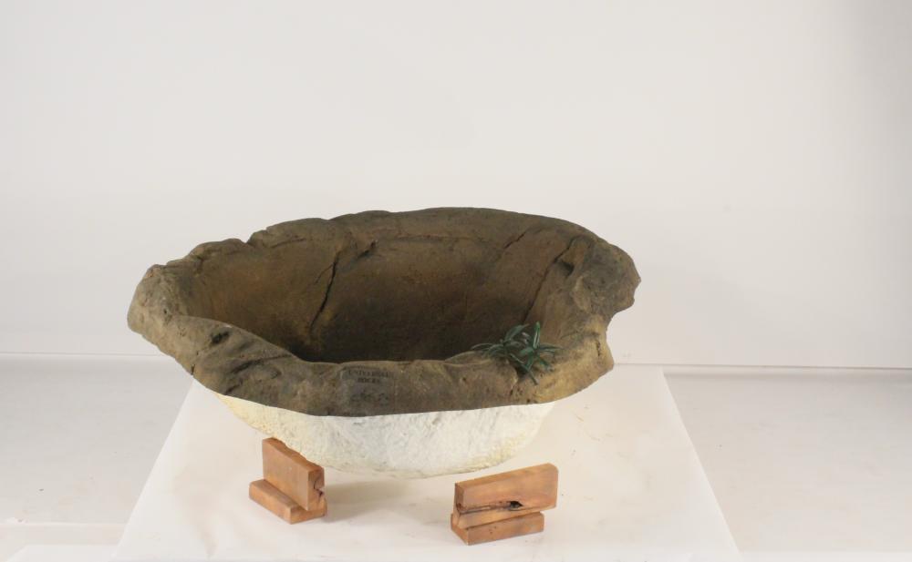 Universal Rocks Medium Rock Pond - MRP-006