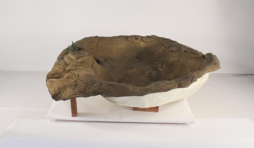 Universal Rocks Medium Rock Pond (Spillway) - MRP-012
