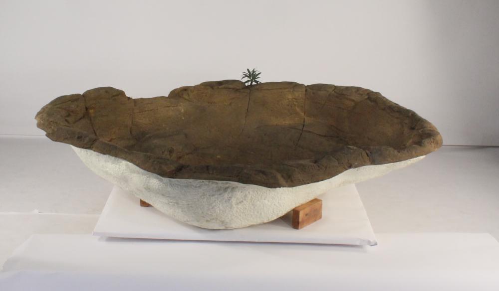Universal Rocks Medium Rock Pond (Spillway) - MRP-012