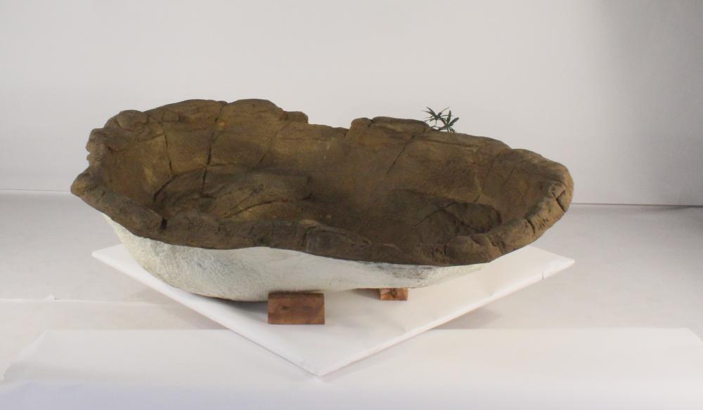 Universal Rocks Medium Rock Pond (Spillway) - MRP-012
