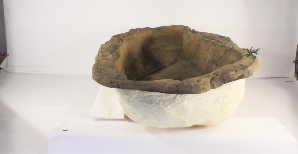 Universal Rocks Medium Rock Pond - MRP-015