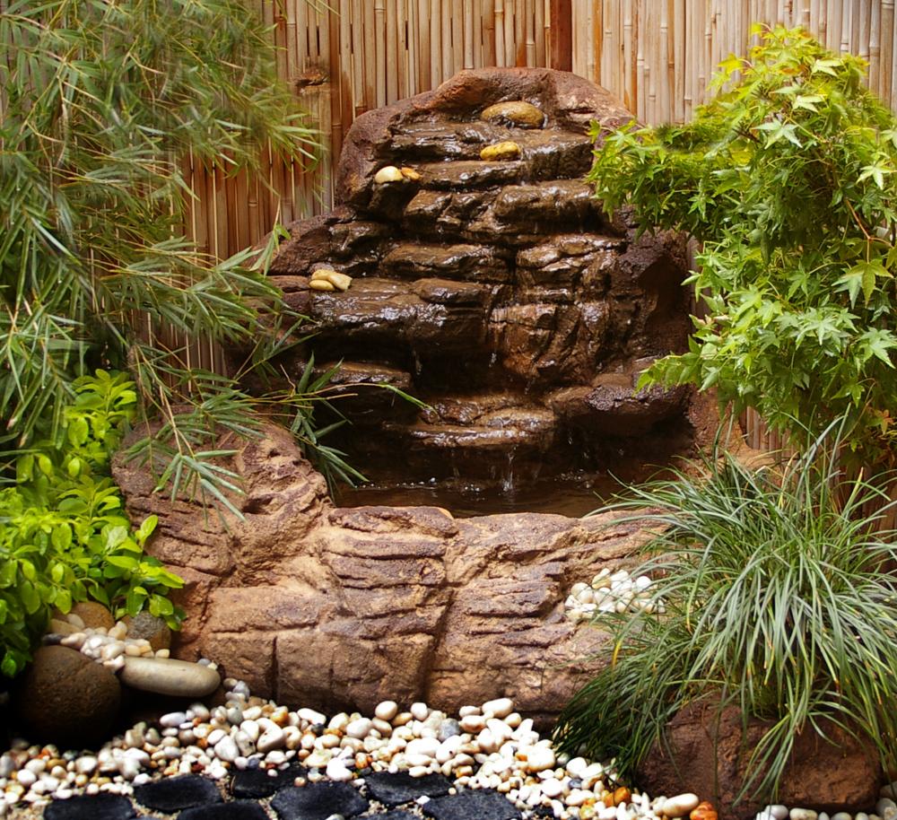 Universal Rocks Small Corner Waterfall - SCW-004