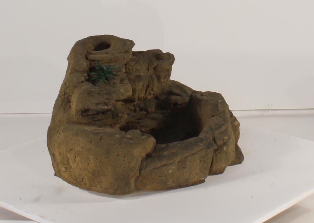 Universal Rocks Self-Contained Small Waterfall Pond - SWP-008