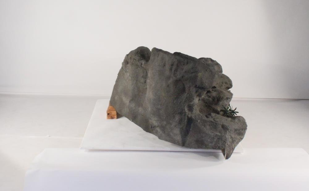 Universal Rocks Large Edge Waterfall - LEW-003-MED