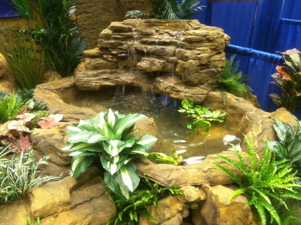 Universal Rocks Large Edge Waterfall - LEW-006-CORNER