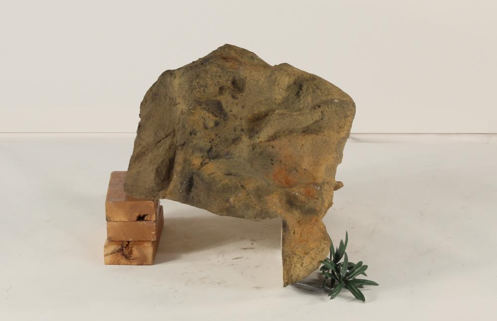 Universal Rocks Edge Rock-012- ER-012