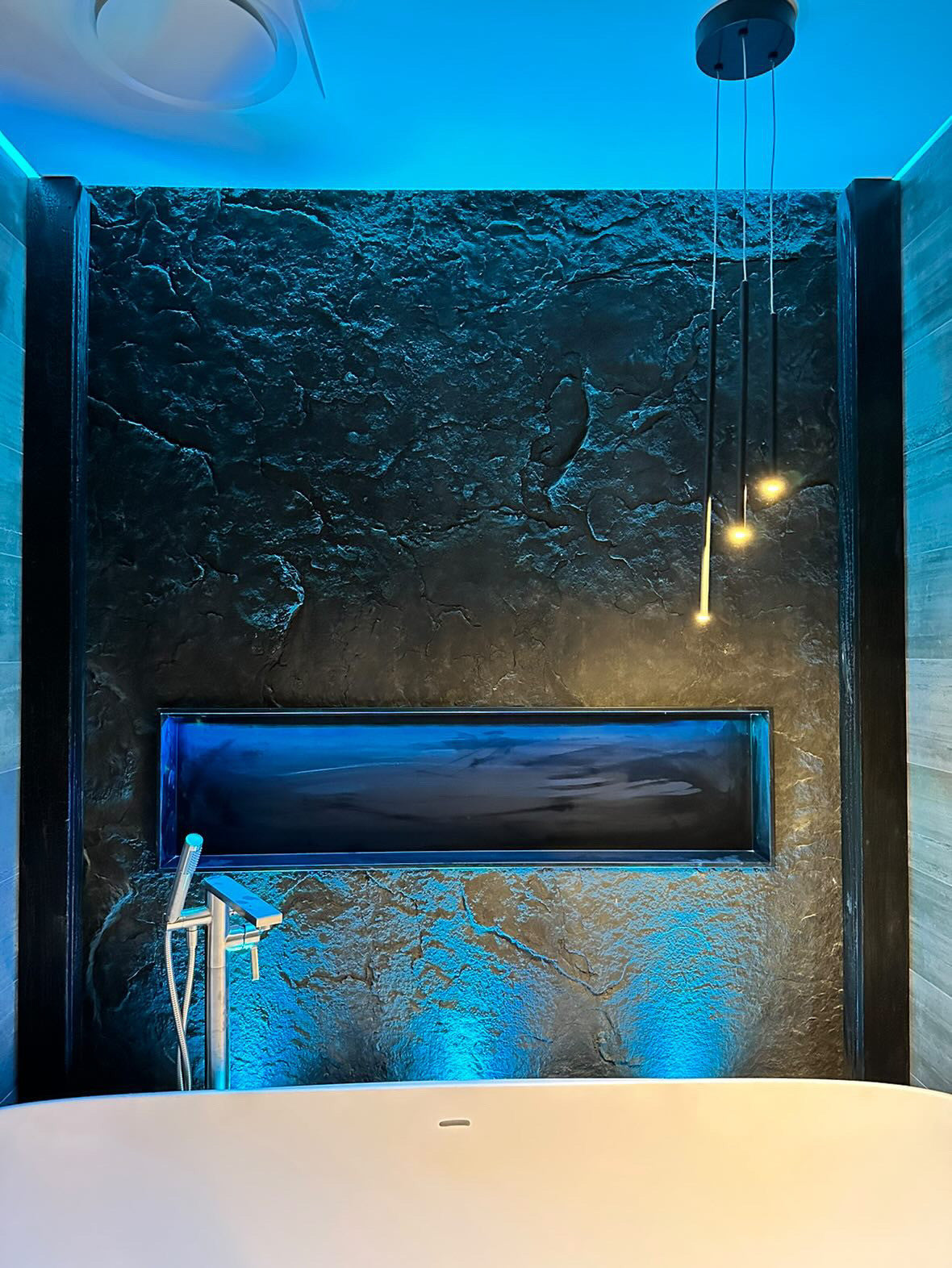 Universal Rocks Dragonstone Rock Wall Panel - DRAGONSTONE-PANEL