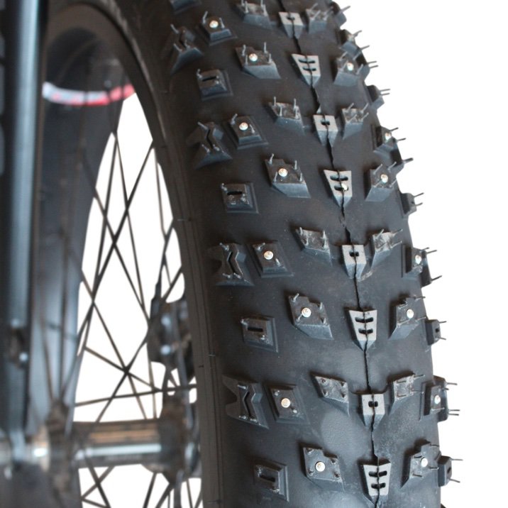 Arisun Sharktooth 26X4" Folding Studded Tire