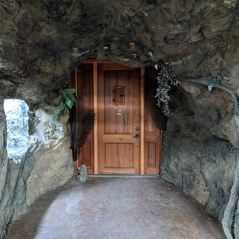 Universal Rocks Crystal Rock Wall Panel 11' x 4' - CRYSTAL-PANEL-SM