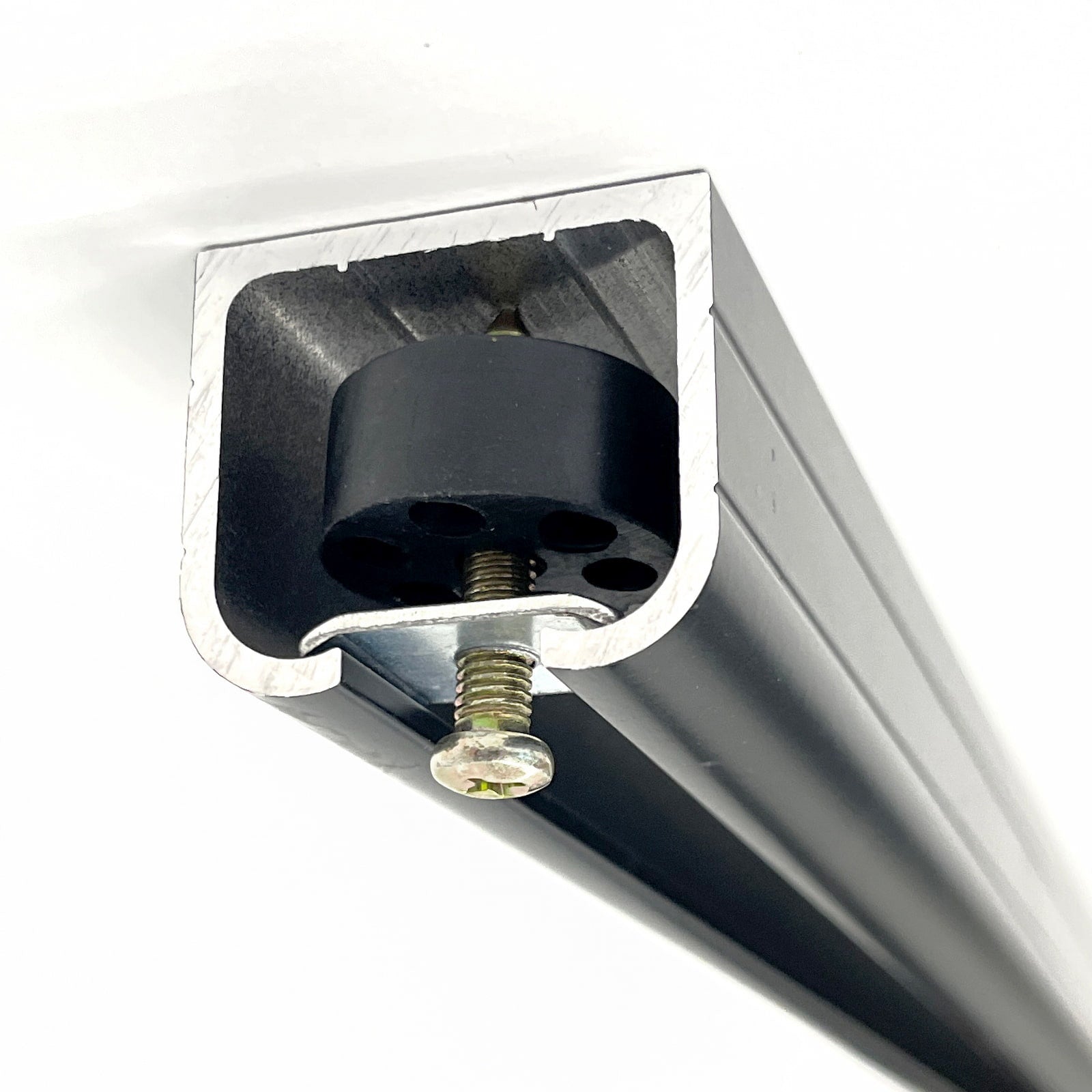 Carl’s Place Hardware Kit to Ceiling Mount Curtain (cyr-curtain-hardware)