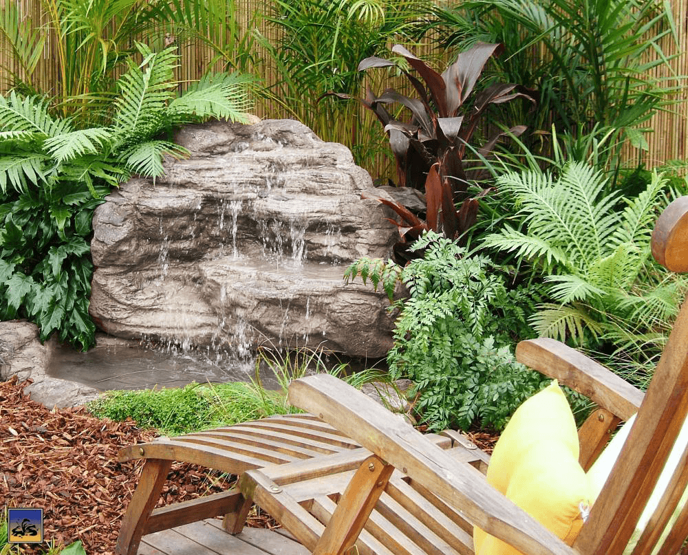 Universal Rocks Medium Waterfall - MW-004