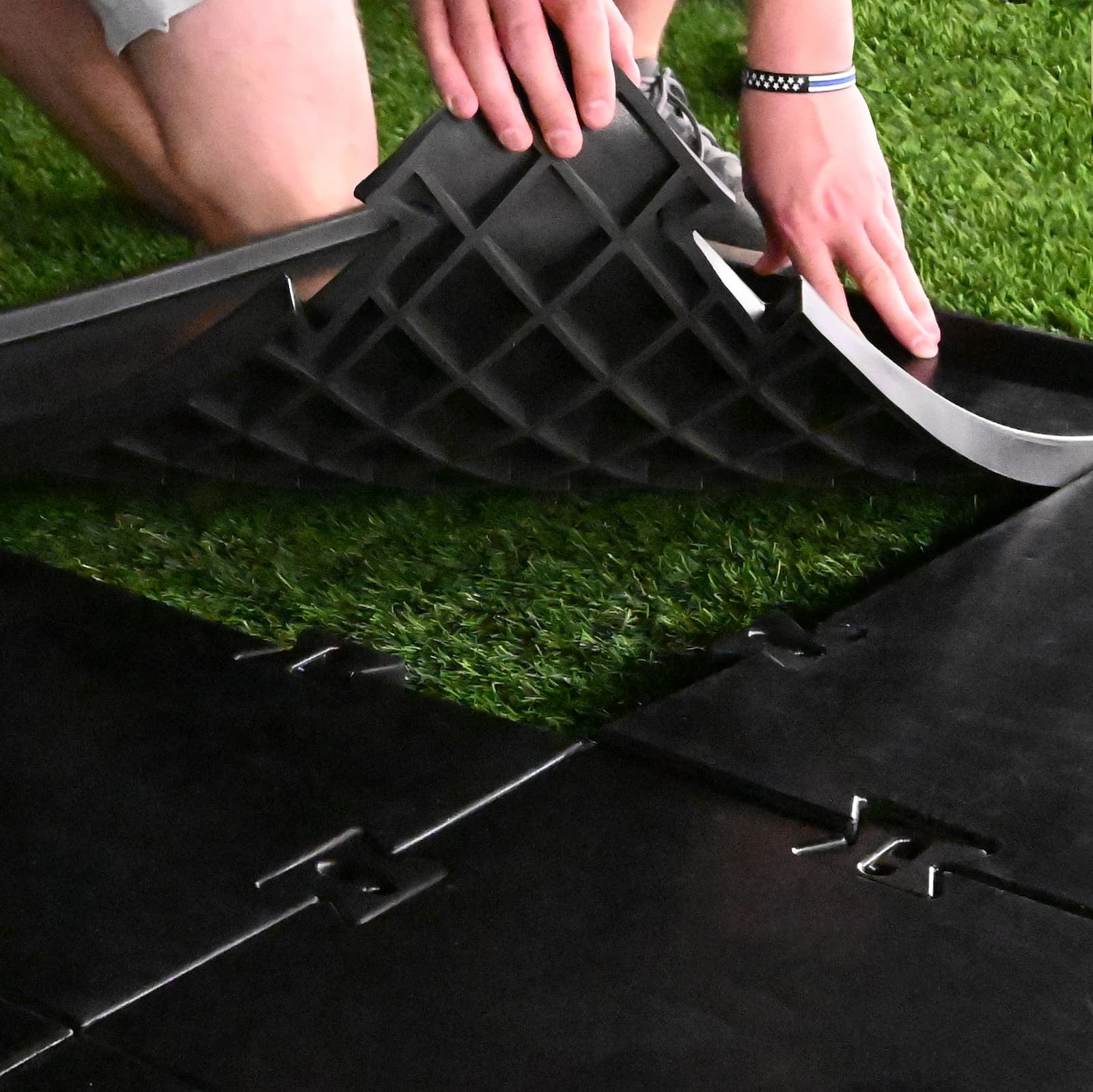 Carl’s Place HotShot™ Golf Mat Base (golf-hitting-mat-base)
