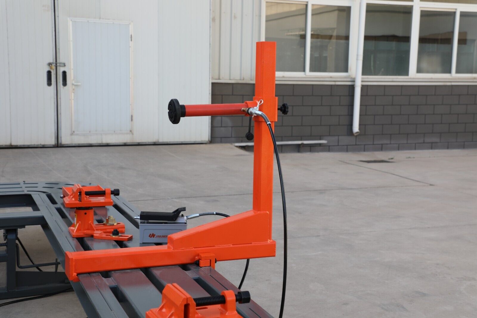 KATOOL AUTO BODY FRAME MACHINE --- KT-198L