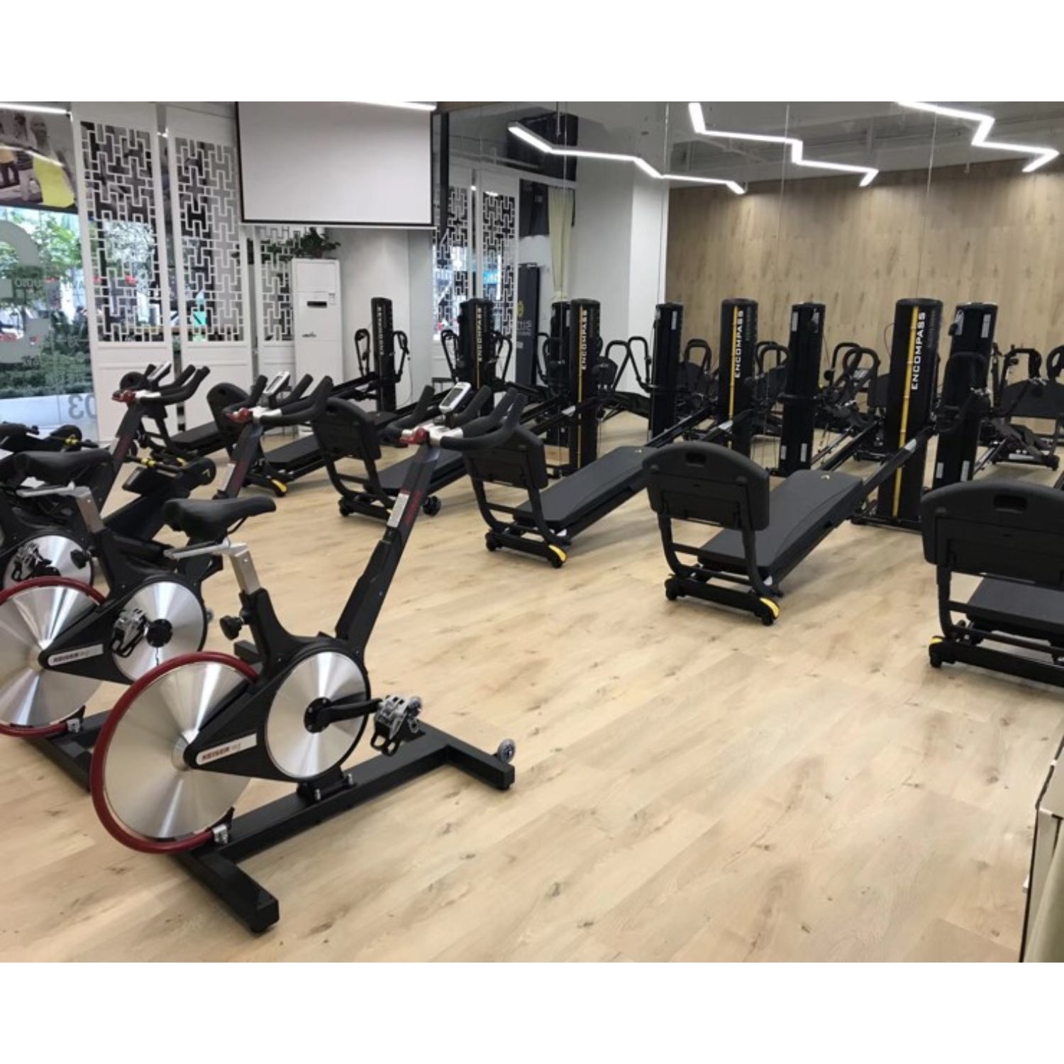 Total Gym ELEVATE Encompass - Full Body Functional Training 5200-B2